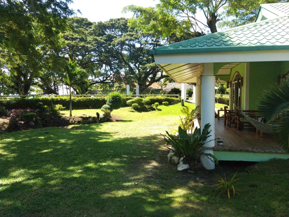 Greenland Residence House Zamboanguita  エクステリア 写真