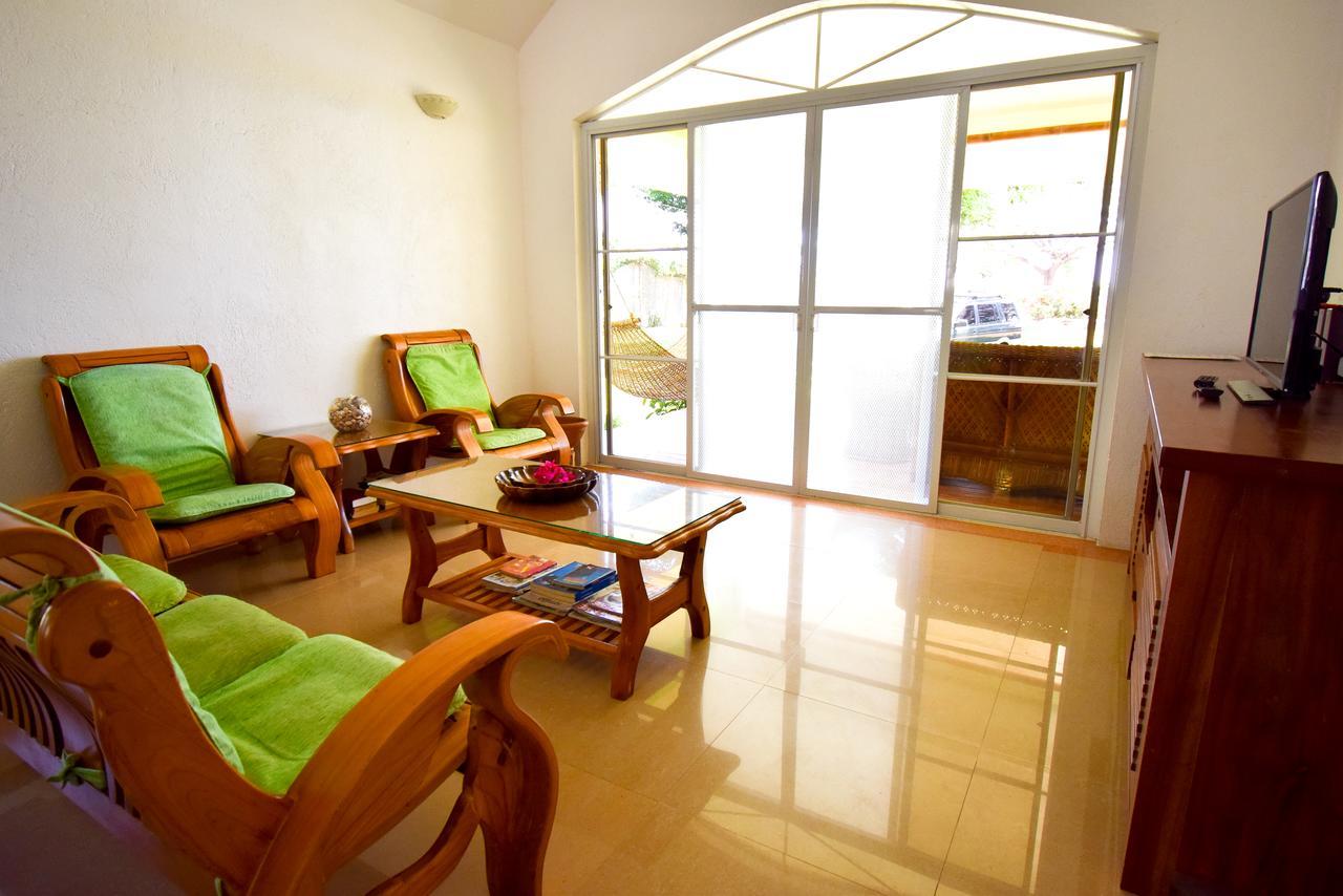 Greenland Residence House Zamboanguita  エクステリア 写真