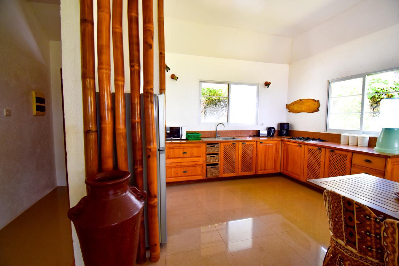 Greenland Residence House Zamboanguita  エクステリア 写真